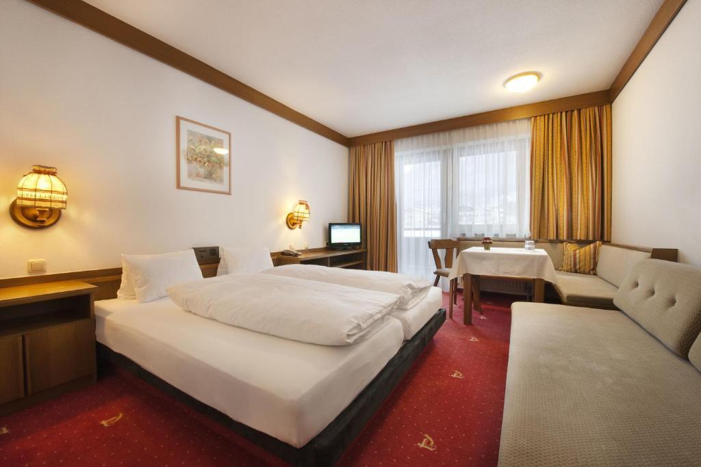 Ferienhotel Tyrol Soell Am Wilden Kaiser Exterior photo